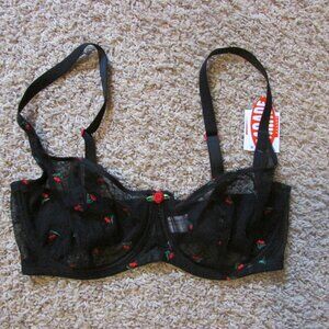 NWT Parade Medium + Black Lace Embroidered Unlined Balconette Bra Sweet Cherry
